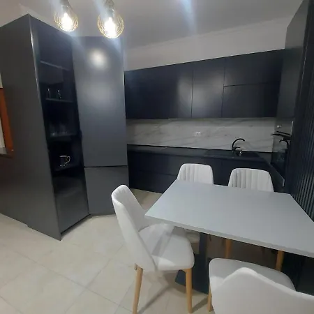 아파트 Lungomare Apartament Vlorë